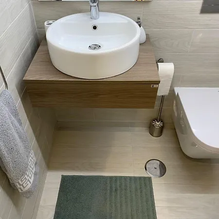 Light Wave Center 50m * Nazaré