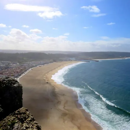 Apartment Light Wave Nazare Suite 50M Beach