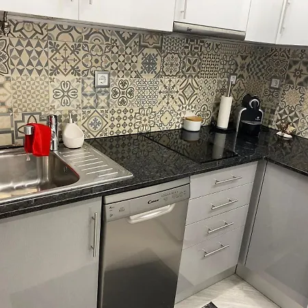 Light Wave Center 50m Apartman