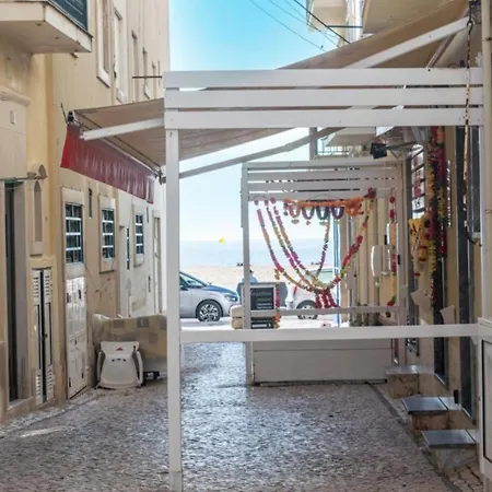 Light Wave Nazare Suite 50M Beach Apartment